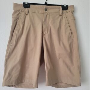 Lululemon Athletica Men's Beige Flat Front Shorts